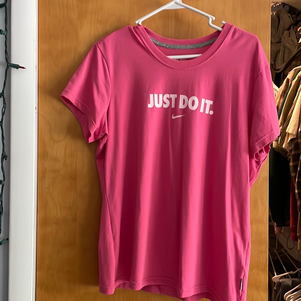 Nike dri-fit tee